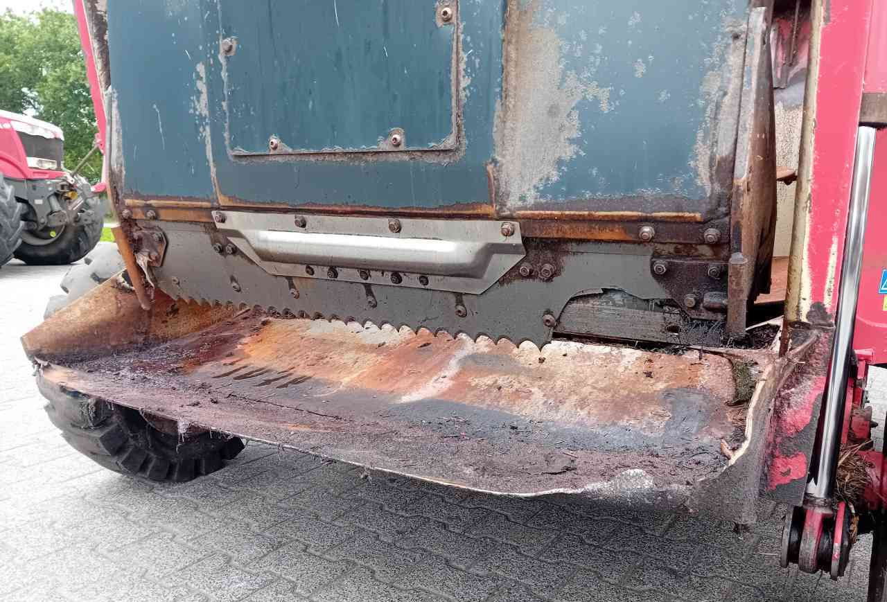 Trioliet Gigant 900 voermengwagen - Mixer-pengumpan: gambar 4 Trioliet Gigant 900 voermengwagen - Mixer-pengumpan: gambar 4
