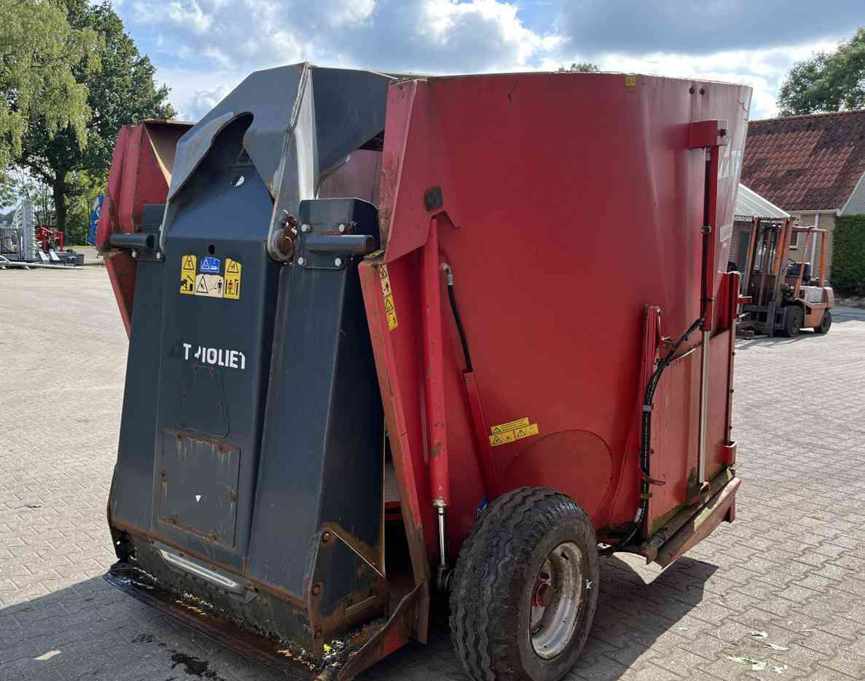 Trioliet Gigant 900 voermengwagen *Verkocht/sold* - Mixer-pengumpan: gambar 3 Trioliet Gigant 900 voermengwagen *Verkocht/sold* - Mixer-pengumpan: gambar 3