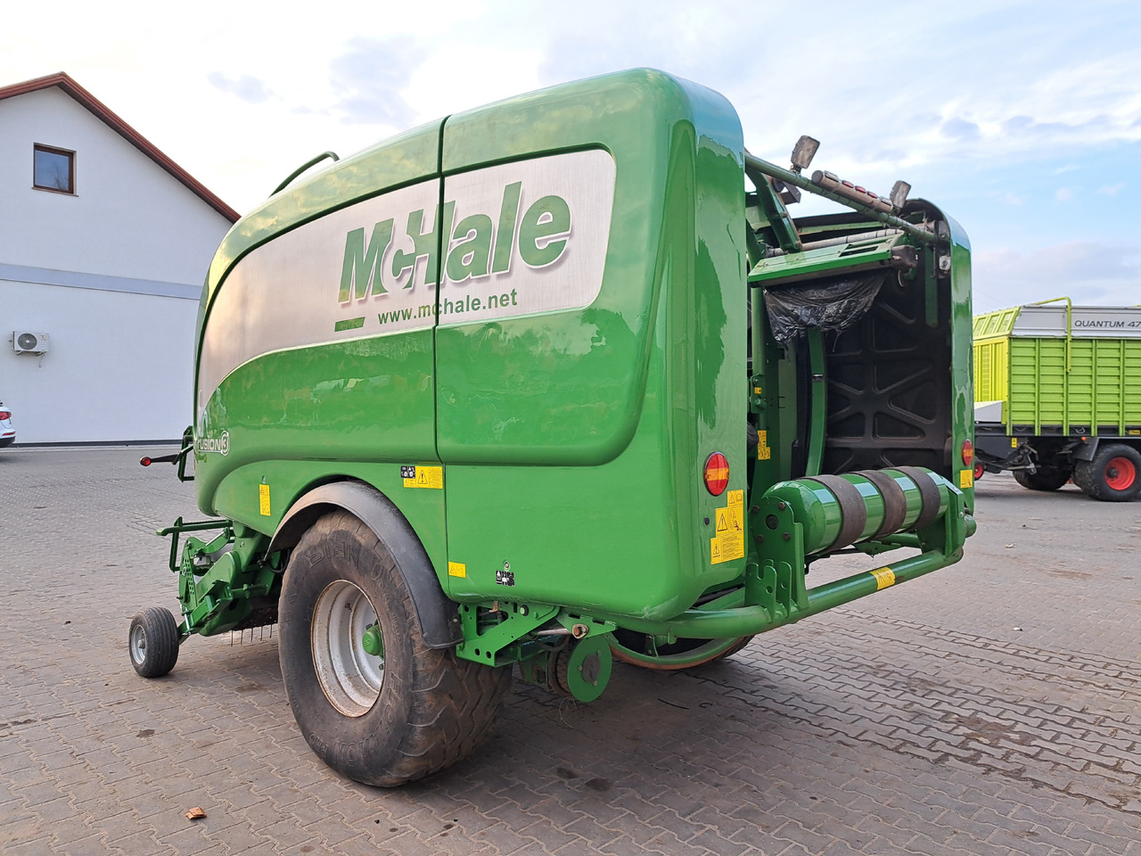 McHALE Fusion 3 - Baler bulat: gambar 4 McHALE Fusion 3 - Baler bulat: gambar 4