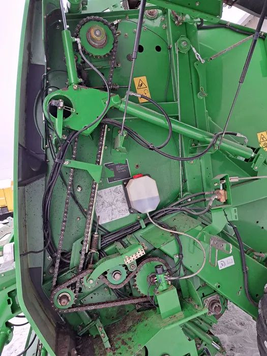 Prasa rolująca John Deere 854 - Baler bulat: gambar 5 Prasa rolująca John Deere 854 - Baler bulat: gambar 5