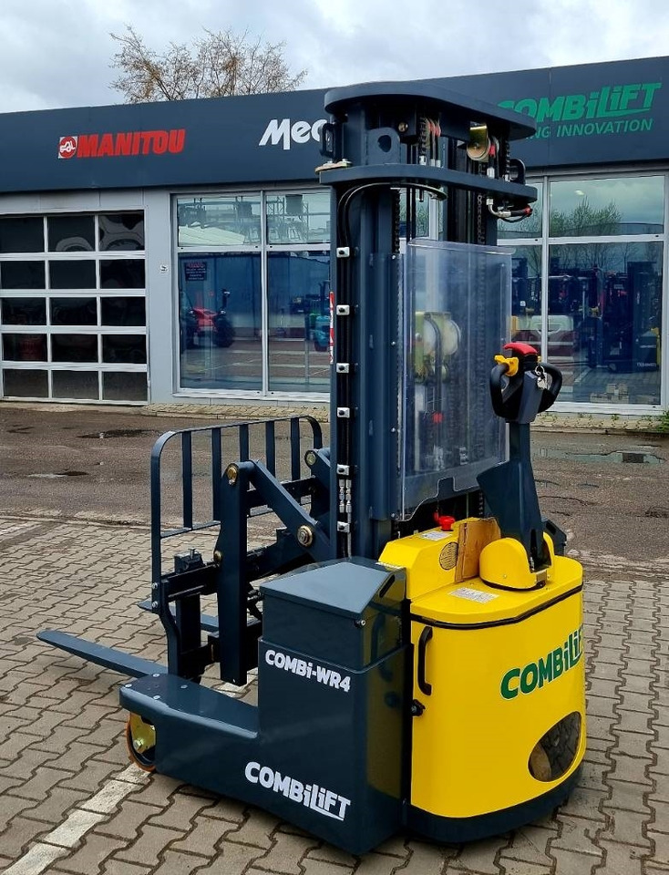 Aisle-Master WR4 - BRAND NEW on stock ! - Loader empat arah: gambar 2 Aisle-Master WR4 - BRAND NEW on stock ! - Loader empat arah: gambar 2