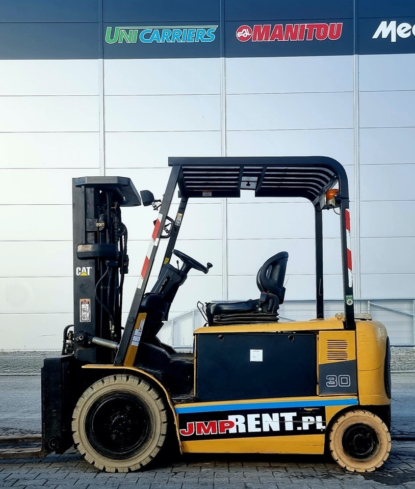 CAT EP 30 K PAC BATTERY YOM2021 - Forklift listrik: gambar 2 CAT EP 30 K PAC BATTERY YOM2021 - Forklift listrik: gambar 2