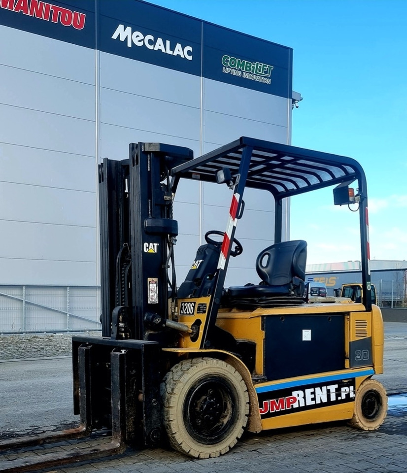 CAT EP 30 K PAC BATTERY YOM2021 - Forklift listrik: gambar 3 CAT EP 30 K PAC BATTERY YOM2021 - Forklift listrik: gambar 3