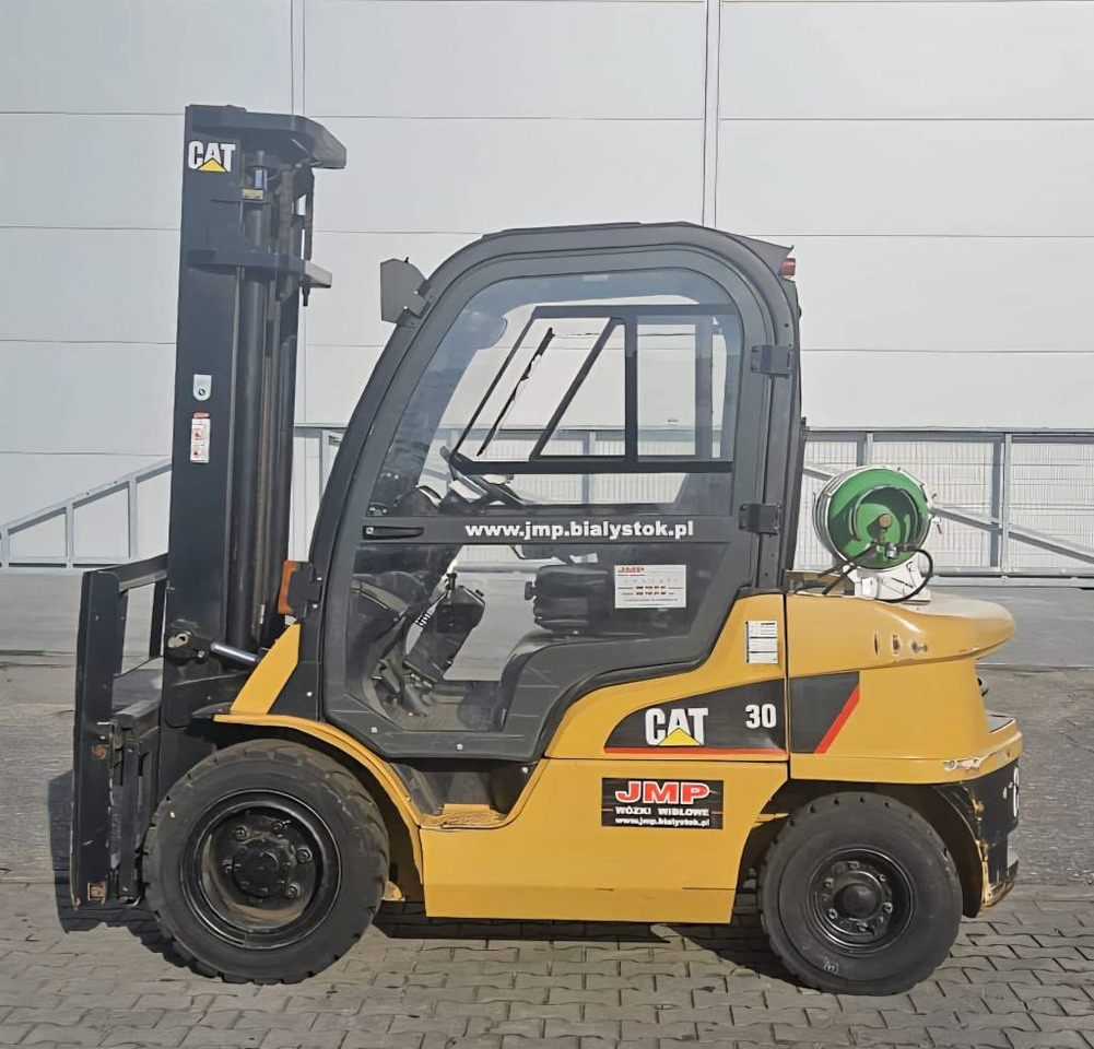 CAT GP 30 N - Forklift LPG: gambar 3 CAT GP 30 N - Forklift LPG: gambar 3