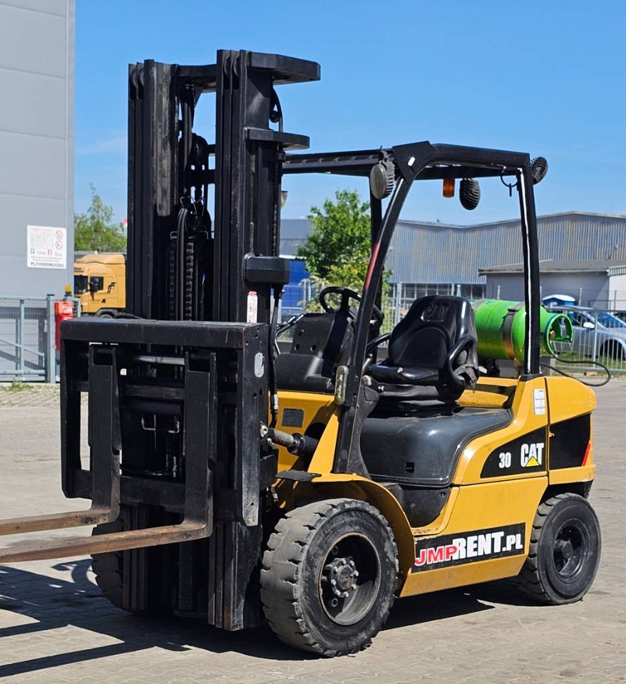 CAT GP 30 N - Forklift LPG: gambar 5 CAT GP 30 N - Forklift LPG: gambar 5