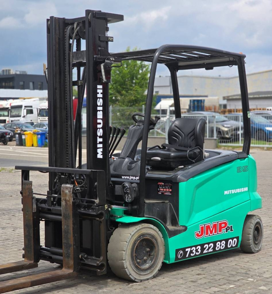 Mitsubishi FB 35 N - Forklift listrik: gambar 5 Mitsubishi FB 35 N - Forklift listrik: gambar 5