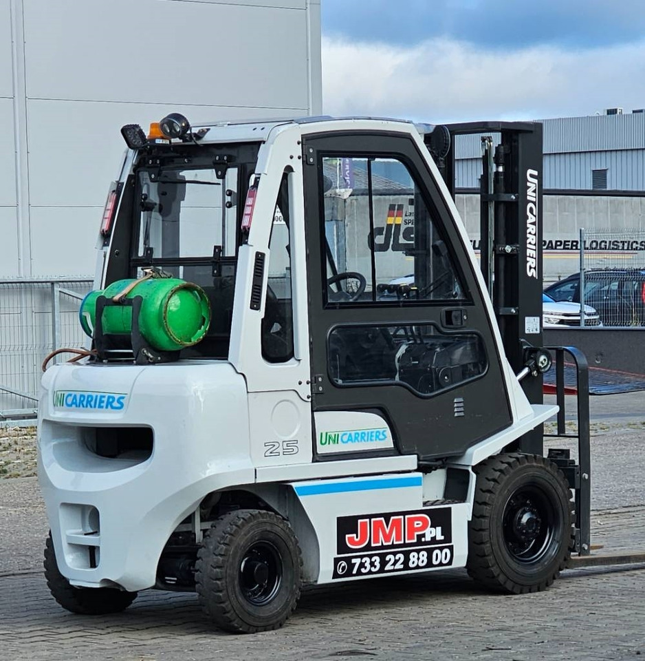 Forklift LPG UniCarriers U1D2A25LQ DX25: gambar 10 Forklift LPG UniCarriers U1D2A25LQ DX25: gambar 10