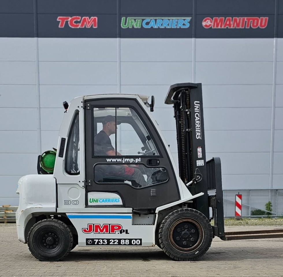 UniCarriers UG1D2A30LQ DX30 - Forklift LPG: gambar 3 UniCarriers UG1D2A30LQ DX30 - Forklift LPG: gambar 3