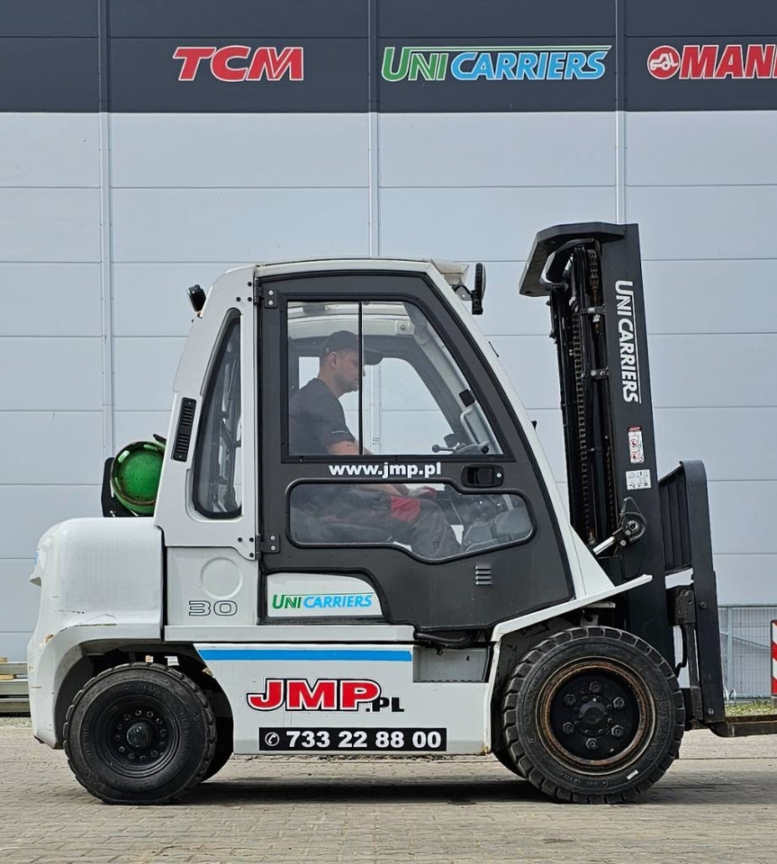 UniCarriers UG1D2A30LQ DX30 - Forklift LPG: gambar 2 UniCarriers UG1D2A30LQ DX30 - Forklift LPG: gambar 2