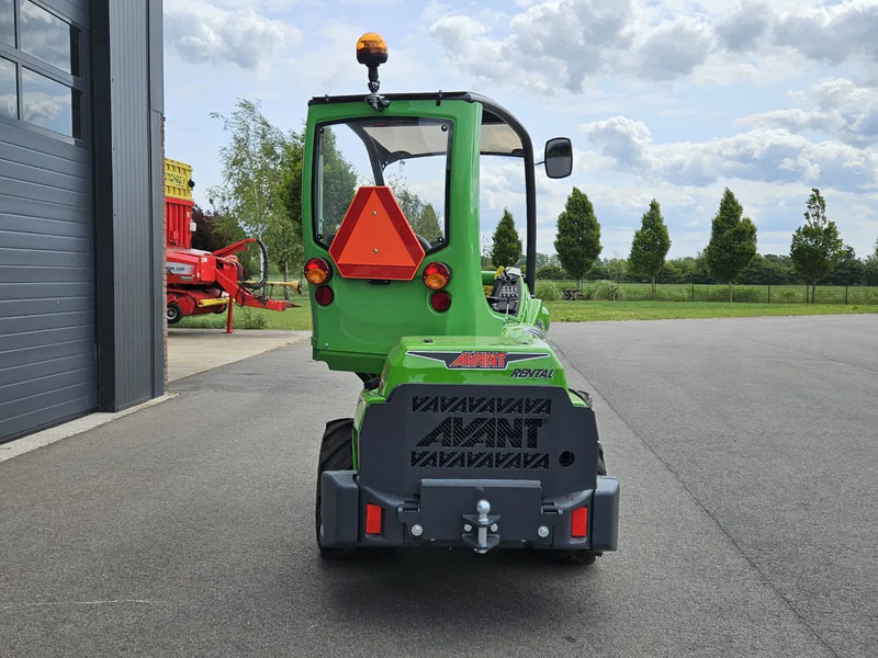 Avant 645i Rental mini-shovel - Track loader yang ringkas: gambar 5 Avant 645i Rental mini-shovel - Track loader yang ringkas: gambar 5