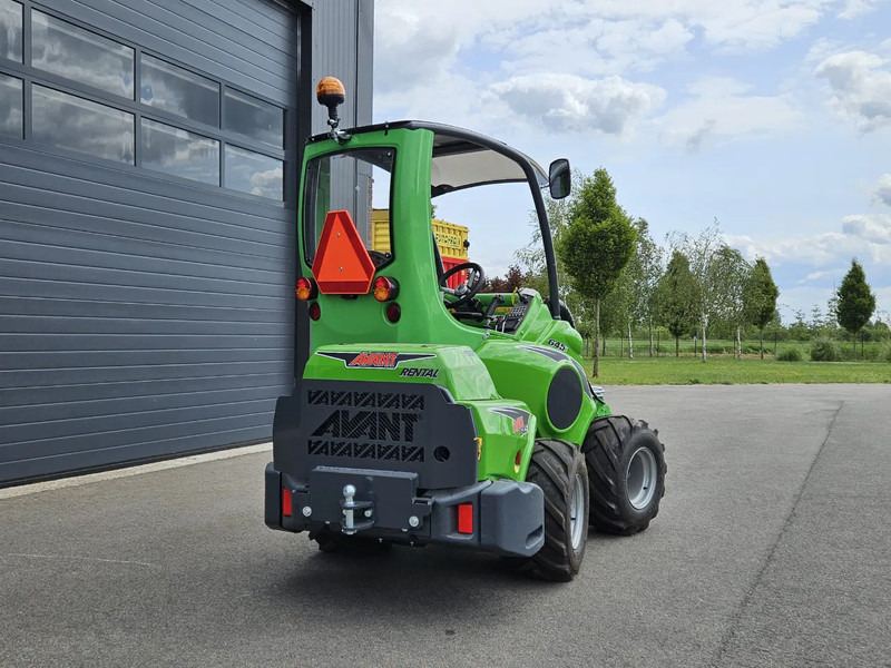 Avant 645i Rental mini-shovel - Track loader yang ringkas: gambar 4 Avant 645i Rental mini-shovel - Track loader yang ringkas: gambar 4