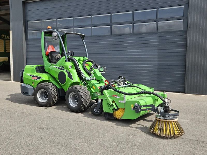 Avant 645i Rental mini-shovel - Track loader yang ringkas: gambar 1 Avant 645i Rental mini-shovel - Track loader yang ringkas: gambar 1