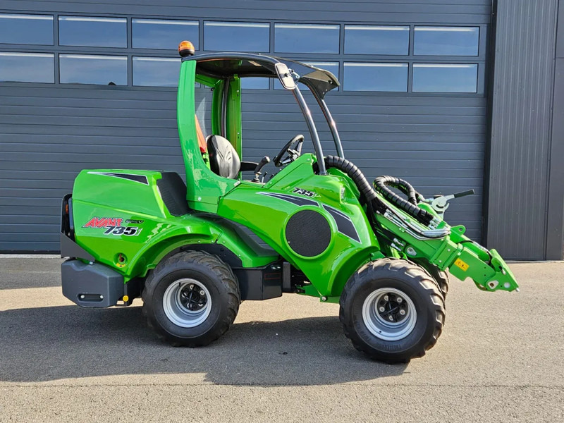 Avant 735i Rental mini-shovel - Track loader yang ringkas: gambar 2 Avant 735i Rental mini-shovel - Track loader yang ringkas: gambar 2