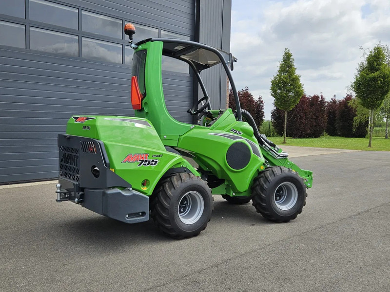 Avant 755i Rental mini-shovel - Track loader yang ringkas: gambar 4 Avant 755i Rental mini-shovel - Track loader yang ringkas: gambar 4