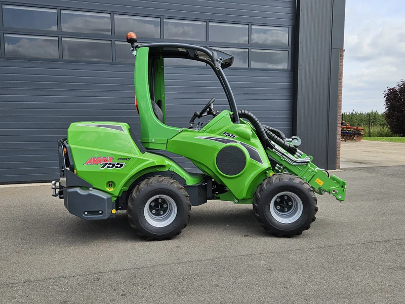 Avant 755i Rental mini-shovel - Track loader yang ringkas: gambar 3 Avant 755i Rental mini-shovel - Track loader yang ringkas: gambar 3