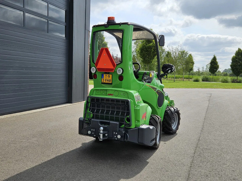 Avant E6 Mini-shovel - Track loader yang ringkas: gambar 5 Avant E6 Mini-shovel - Track loader yang ringkas: gambar 5