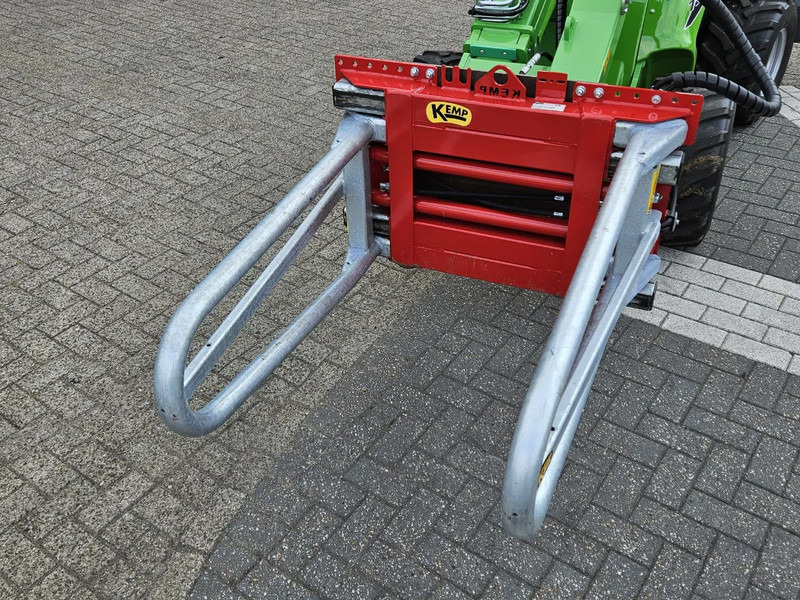 Track loader yang ringkas Avant Mini-shovel 735i met Kemp balenklem: gambar 20