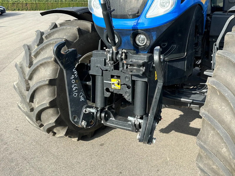 New Holland T7.245 Autocommand Stage 5 - Traktor: gambar 4 New Holland T7.245 Autocommand Stage 5 - Traktor: gambar 4