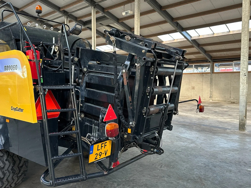 Peralatan pertanian New Holland BB9060 Cropcutter: gambar 15