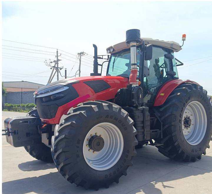 NEW MAXUS 260 HP 4x4 Tractor Warranty up to 10 YEARS НОВИЙ MAXUS 260 К.с. Трактор 4x4 Гарантія до 10 РОКІВ NOWY MAXUS 260 KM Ciągnik 4x4 Gwarancja do 10 LAT - Traktor: gambar 2 NEW MAXUS 260 HP 4x4 Tractor Warranty up to 10 YEARS НОВИЙ MAXUS 260 К.с. Трактор 4x4 Гарантія до 10 РОКІВ NOWY MAXUS 260 KM Ciągnik 4x4 Gwarancja do 10 LAT - Traktor: gambar 2