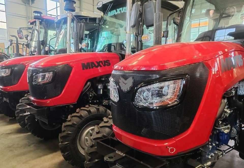 NEW MAXUS 70 HP 4x4 Export Tractor Warranty up to 10 YEARS НОВИЙ Трактор 70 К.с. 4x4 MAXUS Експорт Гарантія до 10 РОКІВ NOWY Ciągnik 70 KM 4x4 MAXUS Export Gwarancja do 10 LAT - Traktor: gambar 4 NEW MAXUS 70 HP 4x4 Export Tractor Warranty up to 10 YEARS НОВИЙ Трактор 70 К.с. 4x4 MAXUS Експорт Гарантія до 10 РОКІВ NOWY Ciągnik 70 KM 4x4 MAXUS Export Gwarancja do 10 LAT - Traktor: gambar 4