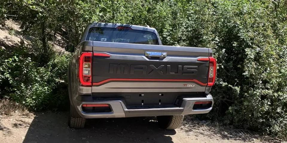 NEW MAXUS T90 Pickup 4x4 BiTurbo 215 HP Warranty up to 10 YEARS | НОВИЙ MAXUS T90 Пікап 4x4 BiTurbo 215 К.с. Гарантія до 10 РОКІВ - Truk pikap: gambar 5 NEW MAXUS T90 Pickup 4x4 BiTurbo 215 HP Warranty up to 10 YEARS | НОВИЙ MAXUS T90 Пікап 4x4 BiTurbo 215 К.с. Гарантія до 10 РОКІВ - Truk pikap: gambar 5