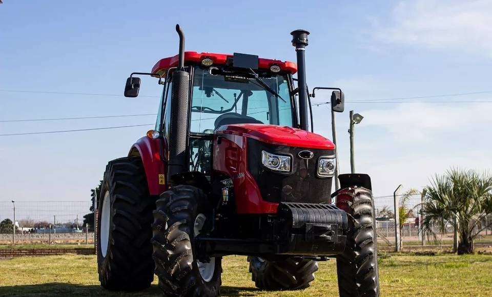 NEW MAXUS X130X HP 4x4 Tractor Euro 5 Warranty up to 10 YEARS | НОВИЙ MAXUS X130X К.с. 4x4 Трактор Євро 5 Гарантія до 10 РОКІВ - Traktor: gambar 4 NEW MAXUS X130X HP 4x4 Tractor Euro 5 Warranty up to 10 YEARS | НОВИЙ MAXUS X130X К.с. 4x4 Трактор Євро 5 Гарантія до 10 РОКІВ - Traktor: gambar 4