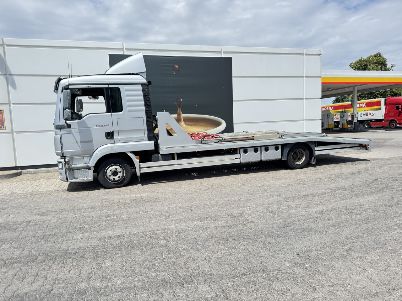 MAN TGL 8.220 BL 8.220 - Truk pengangkut mobil: gambar 5 MAN TGL 8.220 BL 8.220 - Truk pengangkut mobil: gambar 5