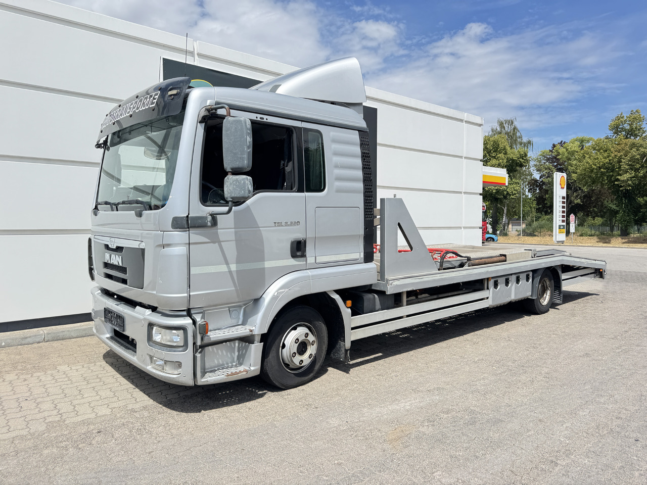 MAN TGL 8.220 BL 8.220 - Truk pengangkut mobil: gambar 1 MAN TGL 8.220 BL 8.220 - Truk pengangkut mobil: gambar 1
