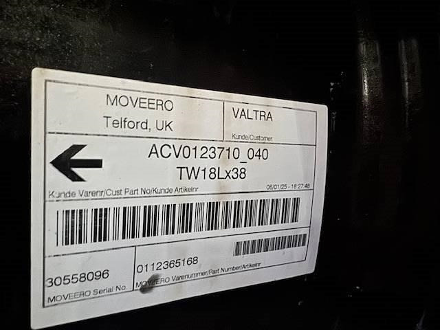 Valtra velgen 18x38 en 15x28 zwart - Peralatan konstruksi: gambar 4 Valtra velgen 18x38 en 15x28 zwart - Peralatan konstruksi: gambar 4