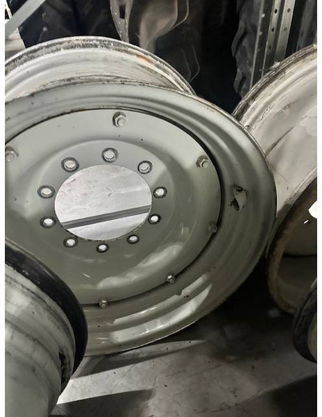 Valtra 15x30 velgen, rims - Roda/ Ban untuk Peralatan pertanian: gambar 4 Valtra 15x30 velgen, rims - Roda/ Ban untuk Peralatan pertanian: gambar 4