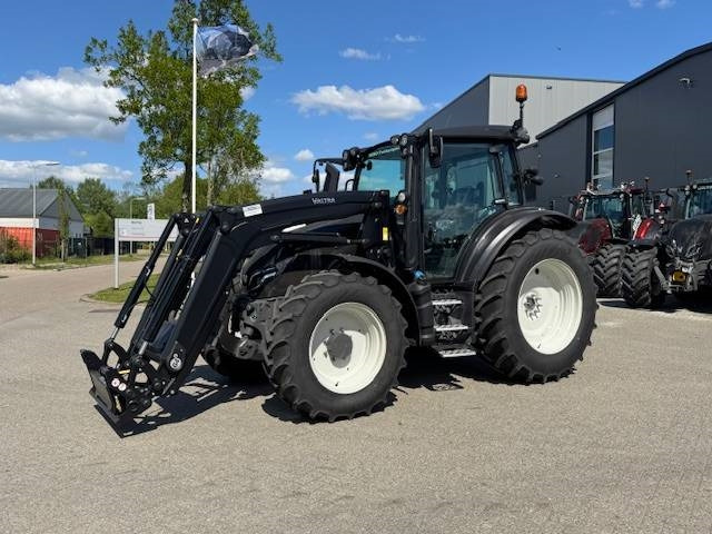 Valtra G125 Ecopower Active, 115 uur!! FH+PTO+Voorlader - Traktor: gambar 1 Valtra G125 Ecopower Active, 115 uur!! FH+PTO+Voorlader - Traktor: gambar 1