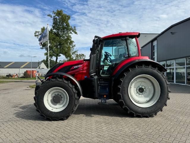 Traktor baru Valtra T175 Ecopower Direct Smart Touch!: gambar 9