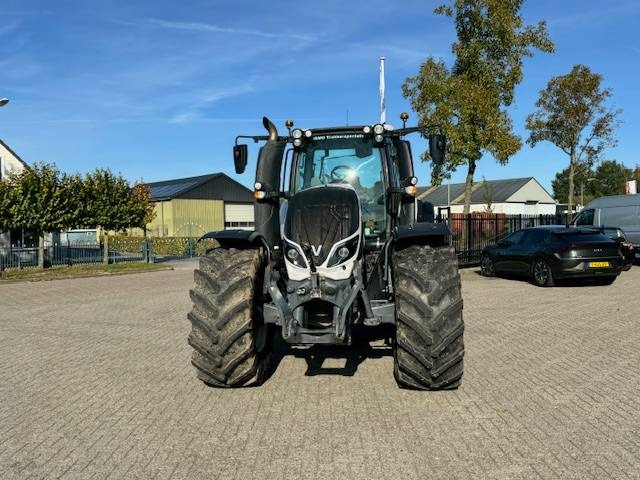 Valtra T214 Versu - Traktor: gambar 5 Valtra T214 Versu - Traktor: gambar 5