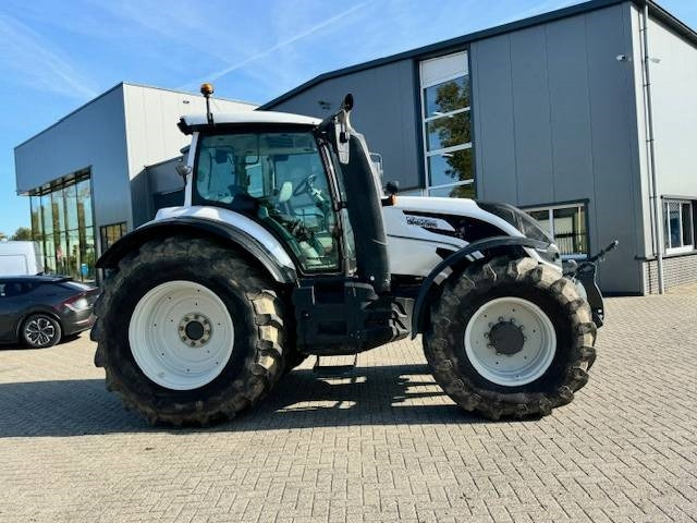 Valtra T214 Versu - Traktor: gambar 4 Valtra T214 Versu - Traktor: gambar 4