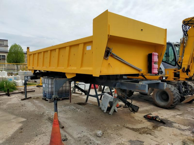 Benne Pour Camion 8x4 - Tukar tubuh jungkit: gambar 1 Benne Pour Camion 8x4 - Tukar tubuh jungkit: gambar 1