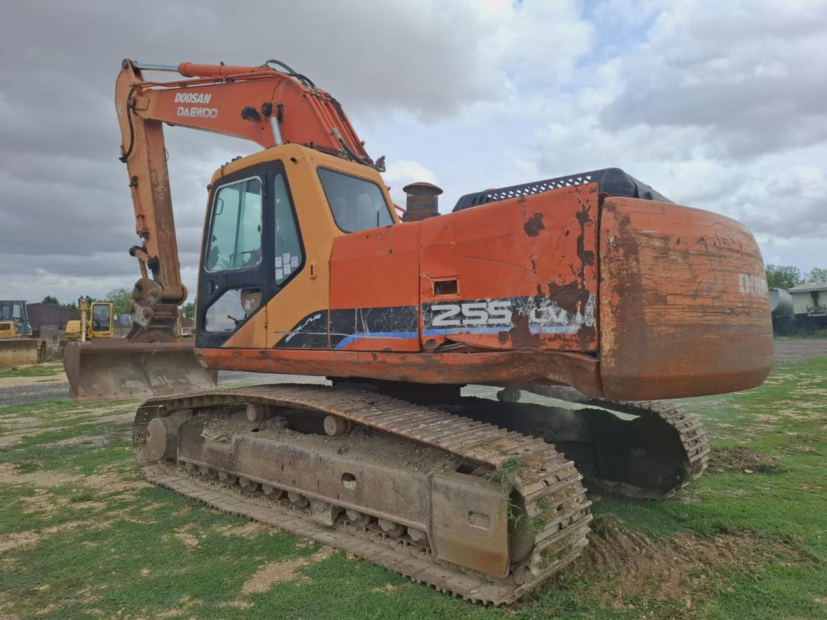 Doosan SOLAR 255LC-V - Ekskavator perayap: gambar 4 Doosan SOLAR 255LC-V - Ekskavator perayap: gambar 4