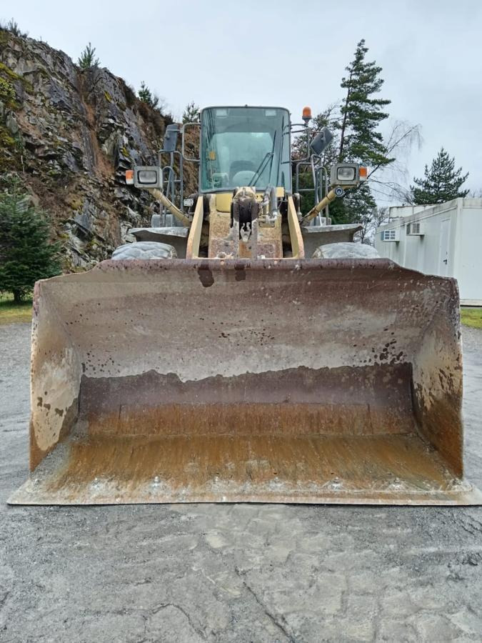 Komatsu WA420 - Wheel loader: gambar 3 Komatsu WA420 - Wheel loader: gambar 3