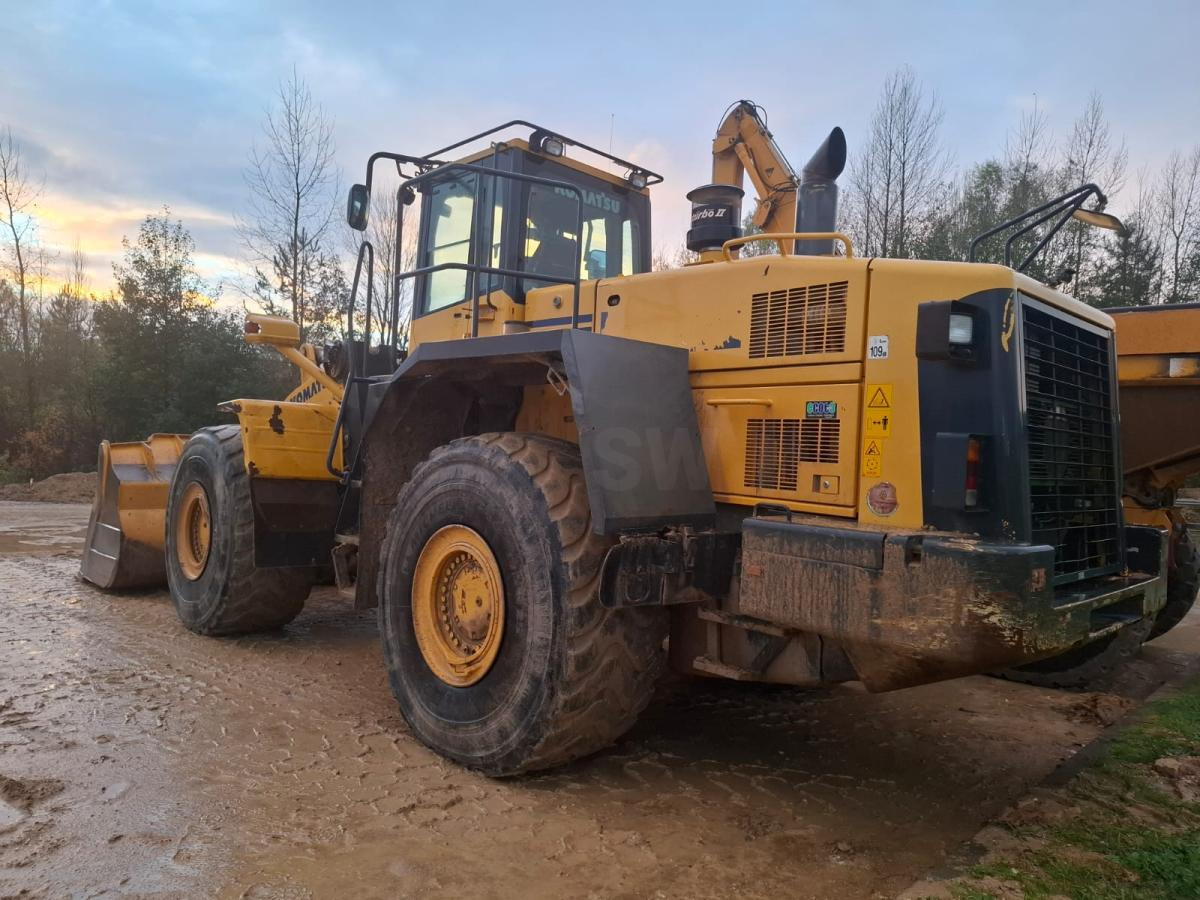 Komatsu WA500-6 - Wheel loader: gambar 2 Komatsu WA500-6 - Wheel loader: gambar 2