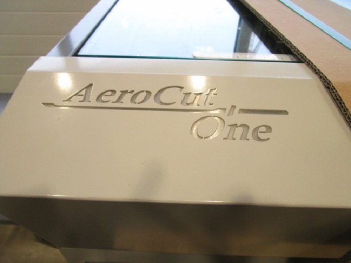 AUTOMATISCHES SCHNEIDSYSTEM UCHIDA AEROCUT ONE - Mesin potong kertas: gambar 3 AUTOMATISCHES SCHNEIDSYSTEM UCHIDA AEROCUT ONE - Mesin potong kertas: gambar 3