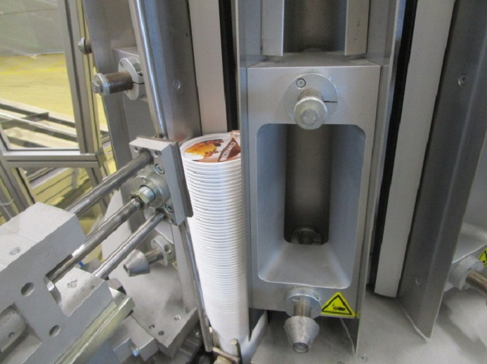 DECKEL ETIKETTIER ANLAGE SCHLEUTER GU 2 DU (RUNDLÄUFER) MIT LÖFFELEINLEGESTATION RNA SRC-N-630-1R - Mesin pengemas: gambar 5 DECKEL ETIKETTIER ANLAGE SCHLEUTER GU 2 DU (RUNDLÄUFER) MIT LÖFFELEINLEGESTATION RNA SRC-N-630-1R - Mesin pengemas: gambar 5