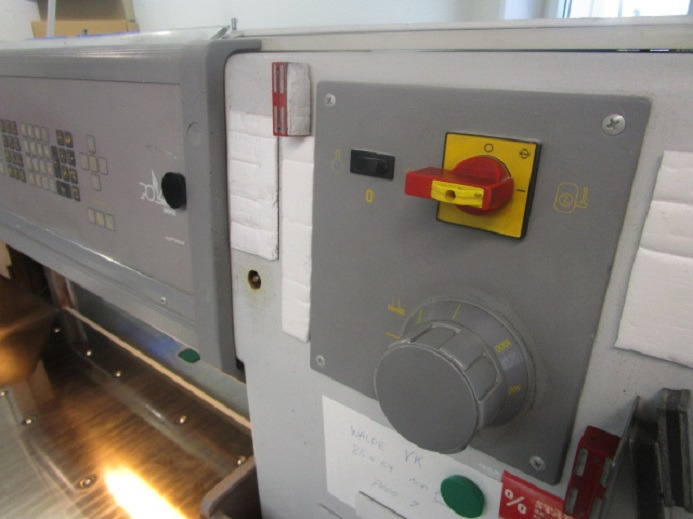 Mesin potong kertas POLAR 78 ES: gambar 6