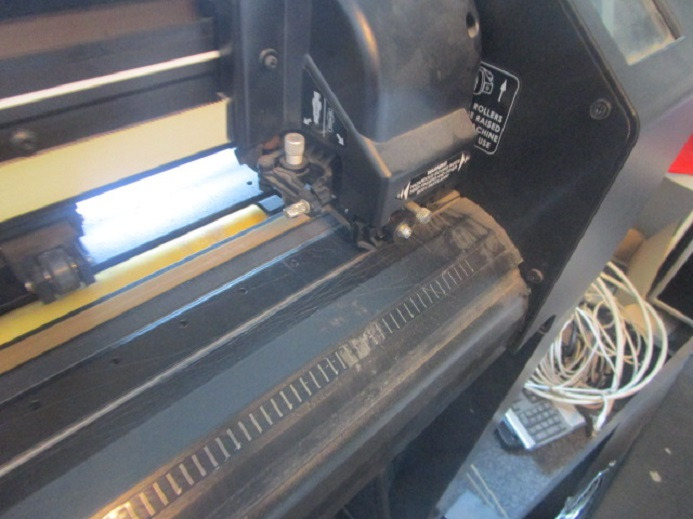 SCHNEIDEPLOTTER SUMMA S140 MIT UV-TROCKNER FCD-01 - Mesin potong kertas: gambar 3 SCHNEIDEPLOTTER SUMMA S140 MIT UV-TROCKNER FCD-01 - Mesin potong kertas: gambar 3