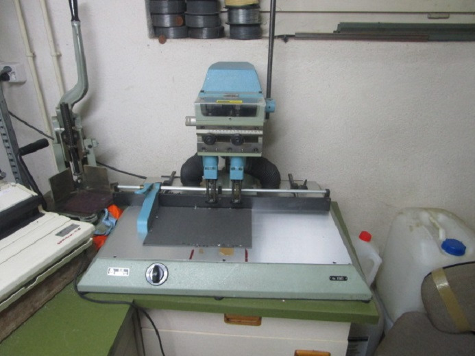 ZWEISPINDELBOHRMASCHINE O.M. - Mesin percetakan: gambar 1 ZWEISPINDELBOHRMASCHINE O.M. - Mesin percetakan: gambar 1