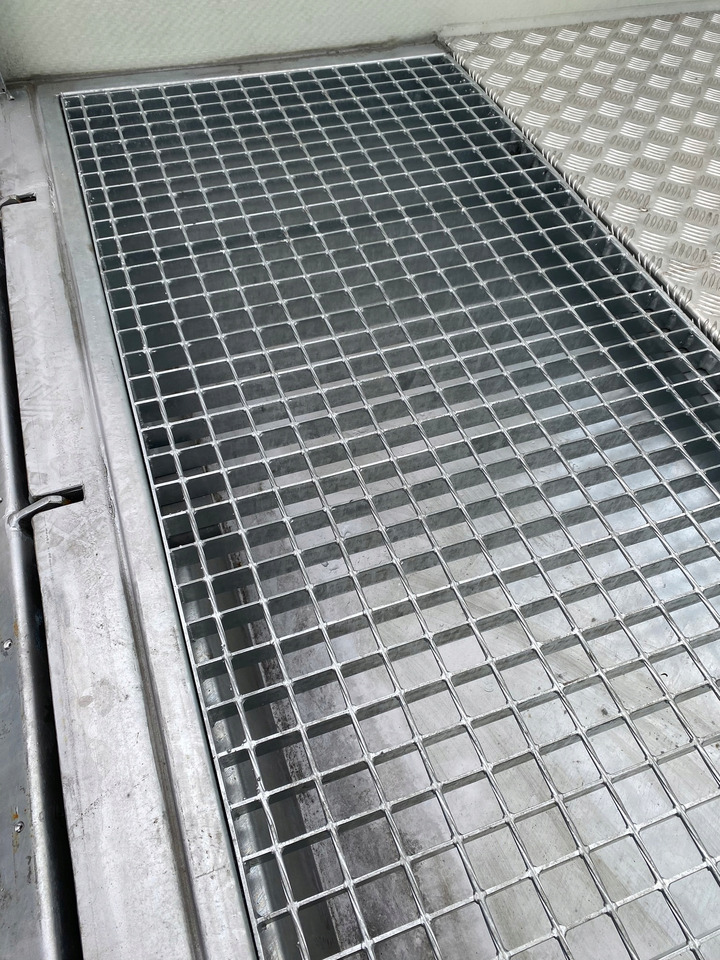 Trailer pengangkut hewan baru PRZYCZEPA DO PRZEWOZU ŚWIŃ / BYDŁA, DMC 2700 / TRAILER FOR TRANSPORTING PIGS / CATTLE, DMC 2700: gambar 8