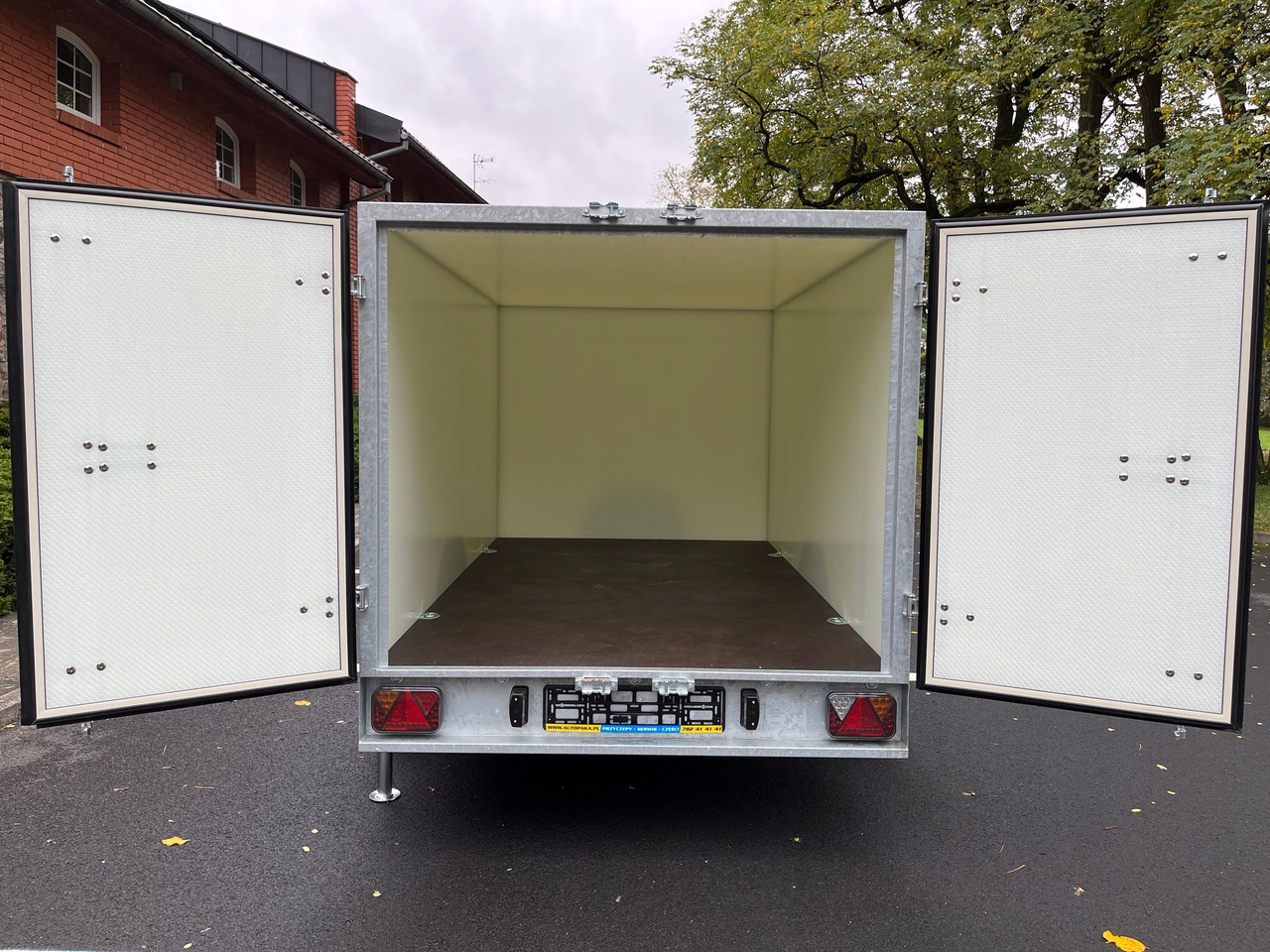 Trailer kotak tertutup baru PRZYCZEPA KONTENER CARGO BOX 2,6 x 1,5 ZABUDOWANA / CARGO CONTAINER TRAILER BOX 2.6 x 1.5 ENCLOSED: gambar 9