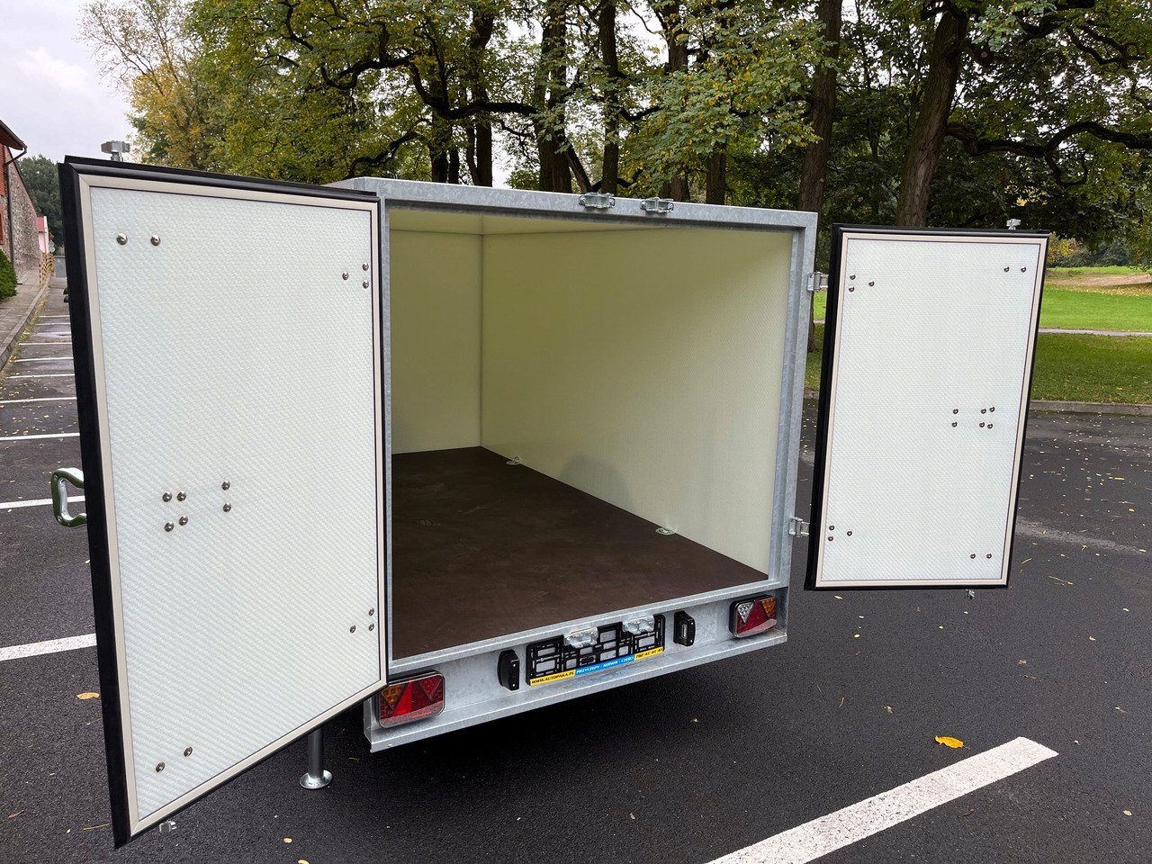 Trailer kotak tertutup baru PRZYCZEPA KONTENER CARGO BOX 2,6 x 1,5 ZABUDOWANA / CARGO CONTAINER TRAILER BOX 2.6 x 1.5 ENCLOSED: gambar 10