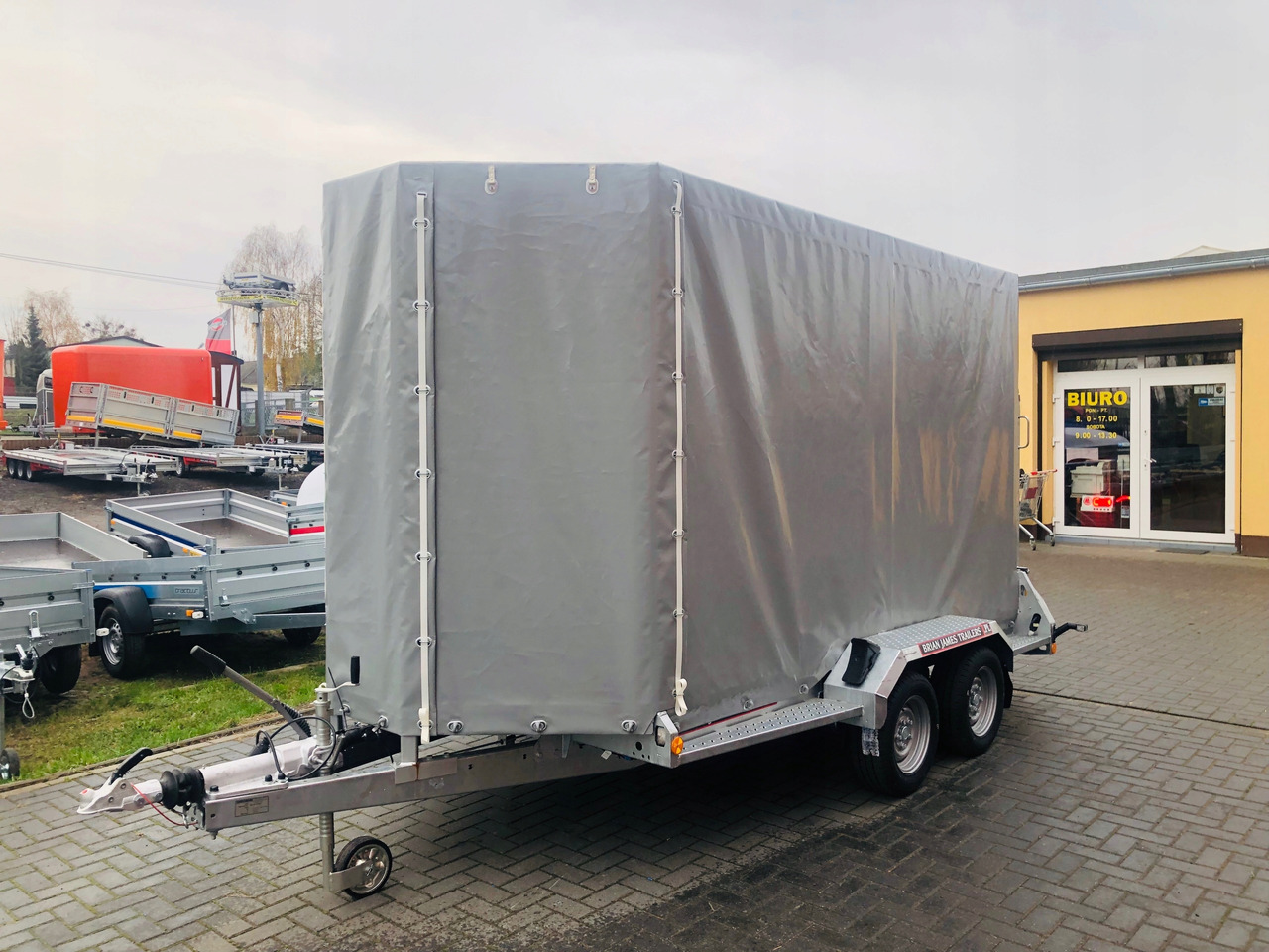 PRZYCZEPA LAWETA DO MINIKOPARKI ŻURAWIA Z PLANDEKĄ / MINI EXCAVATOR CRANE TRANSPORTER TRAILER WITH TARPAULIN - Trailer untuk mesin konstruksi: gambar 3 PRZYCZEPA LAWETA DO MINIKOPARKI ŻURAWIA Z PLANDEKĄ / MINI EXCAVATOR CRANE TRANSPORTER TRAILER WITH TARPAULIN - Trailer untuk mesin konstruksi: gambar 3