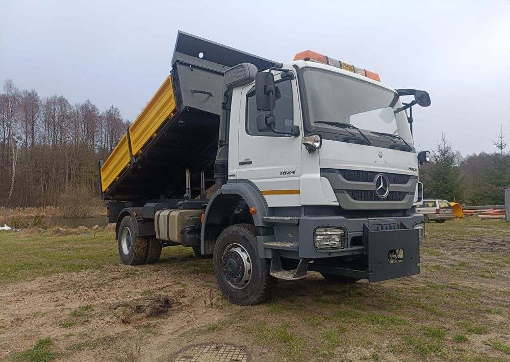 Mercedes-Benz Axor 1824 - Truk bajak salju: gambar 2 Mercedes-Benz Axor 1824 - Truk bajak salju: gambar 2