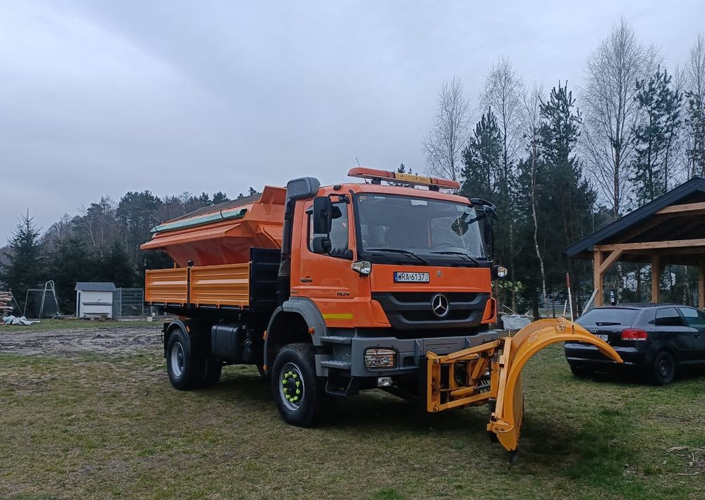 Mercedes-Benz Axor 1824 - Truk bajak salju: gambar 4 Mercedes-Benz Axor 1824 - Truk bajak salju: gambar 4